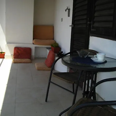 Art Guest house 3*